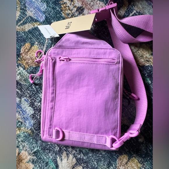 NWT BEIS the Sling Vibrant Pink Crossbody Bag - Picture 6 of 6